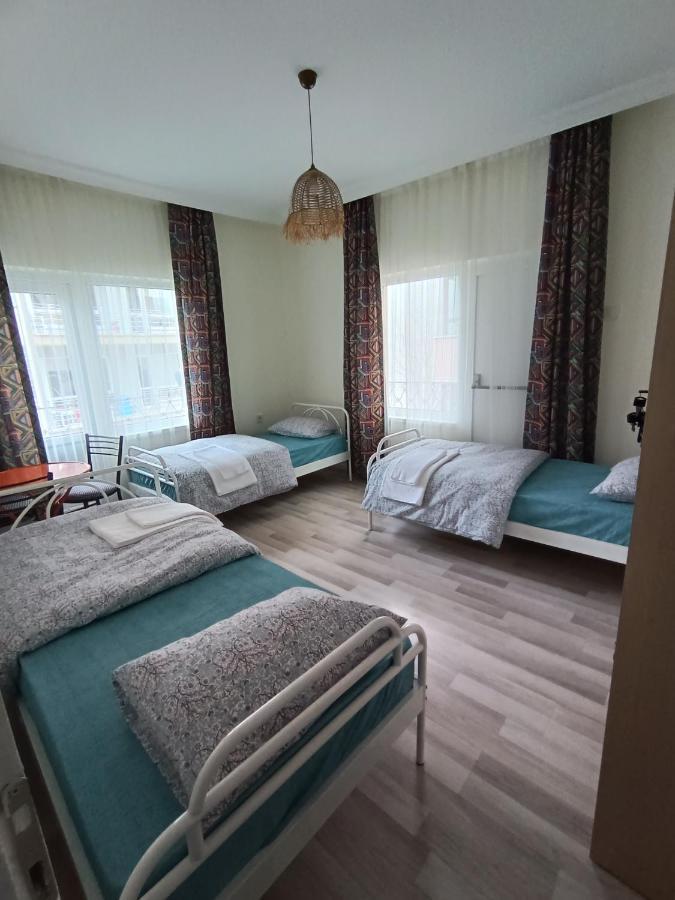 Single Bed in Mixed Dormitory Room